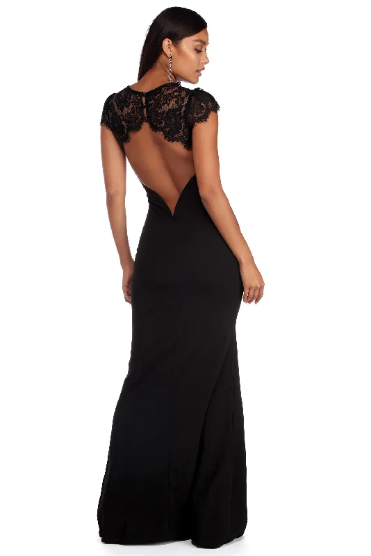Best Deals Stephanie Open Back Lace Dress