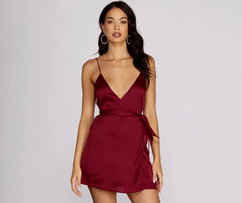 Value Deals Simply Satin Tie-Waist Dress