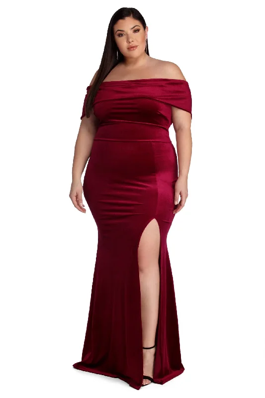 Online Only Plus Lilianna Formal Velvet Dress