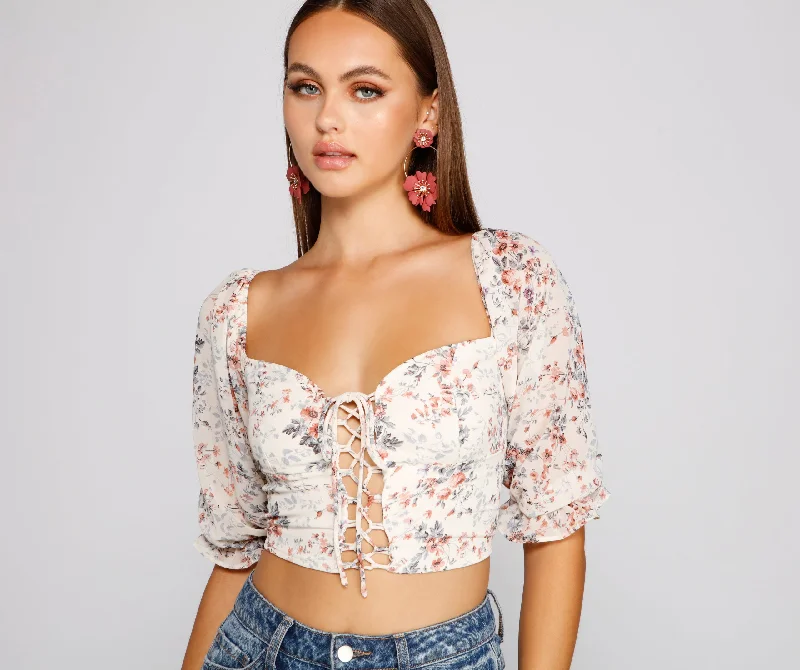 Exclusive Online Offer Darling Glam Floral Lace-Up Crop Top