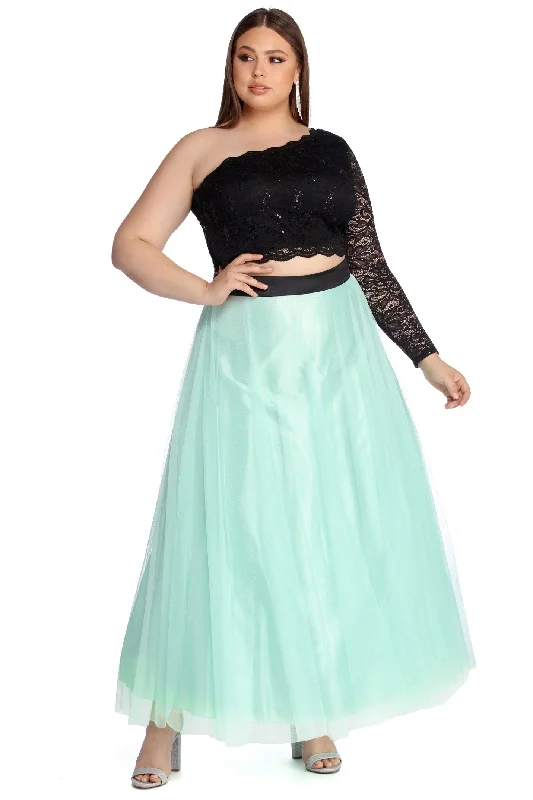 Price Slash Plus Victoria Two Piece Lace Dress