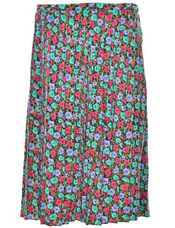 Closeout Pleated Skirt - S