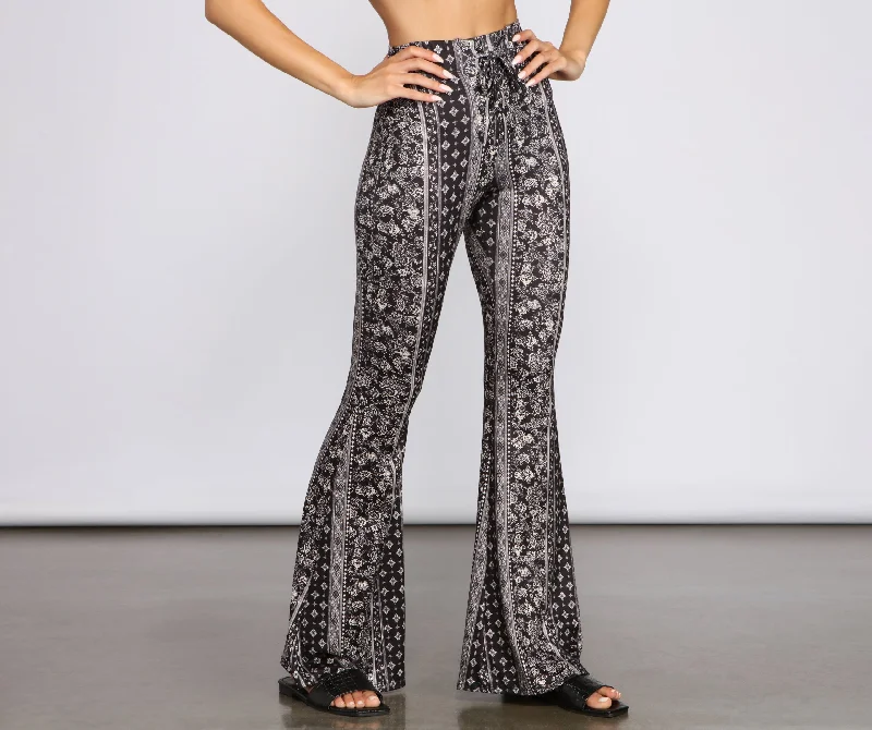 Super Bargain Boho Wanderer Floral Flared Pants