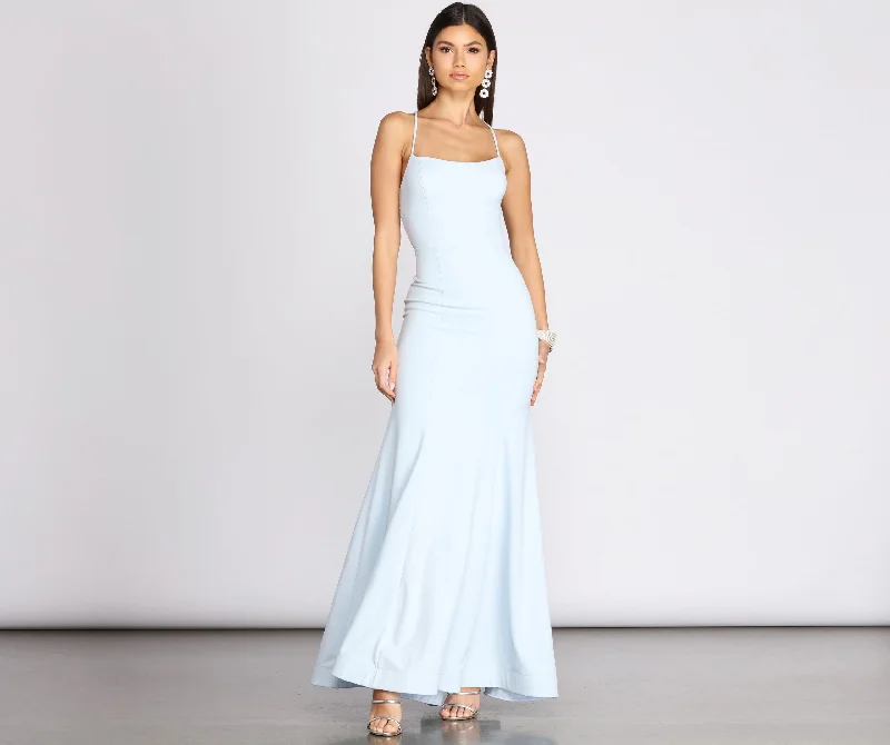 Exclusive Access Billie Crepe Lace Up Mermaid Gown